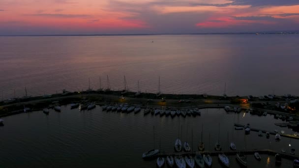 Thessaloniki Antenn Grekland Dramatisk Solnedgång Ovanför Båtar Och Båtar Hamn — Stockvideo