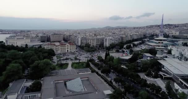 テッサロニキ航空パノラマビュー テッサロニキはギリシャで2番目に大きい都市であり ギリシャのマケドニアの首都です — ストック動画