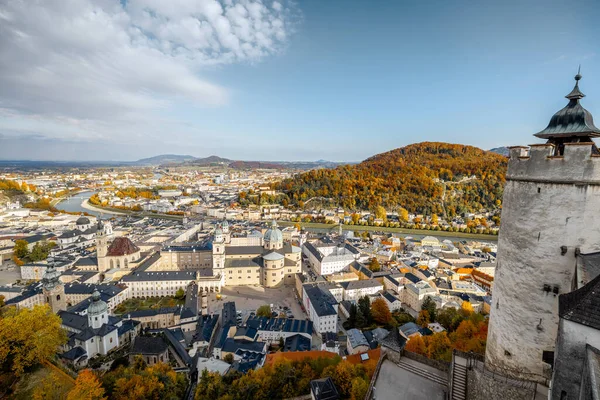 Vista sul Castello di Hohensalzburg a Salisburgo — Foto Stock