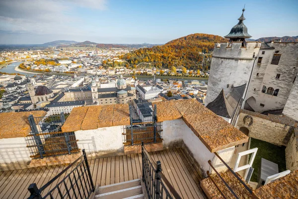 Vue sur le château de Hohensalzburg à Salzbourg — Photo