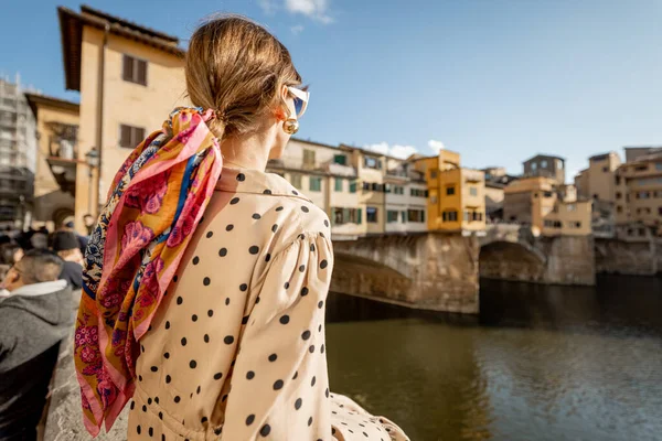フィレンツェ,イタリアの女性旅行 — ストック写真