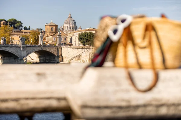Τοπίο του ποταμού Τίβερη σε ηλιόλουστο πρωινό στη Ρώμη — Φωτογραφία Αρχείου