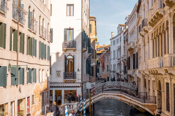 意大利威尼斯的城市水道景观 — 图库照片