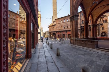 İtalya 'daki Bologna' nın sokak manzarası