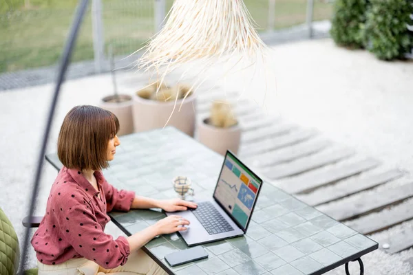 Young Woman Works Laptop While Sitting Table Outdoors View Backside — Stock Photo, Image