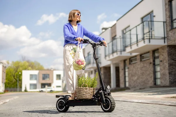 Happy Stylish Woman Going Home Fresh Vegetables Mesh Bag Driving — Stockfoto