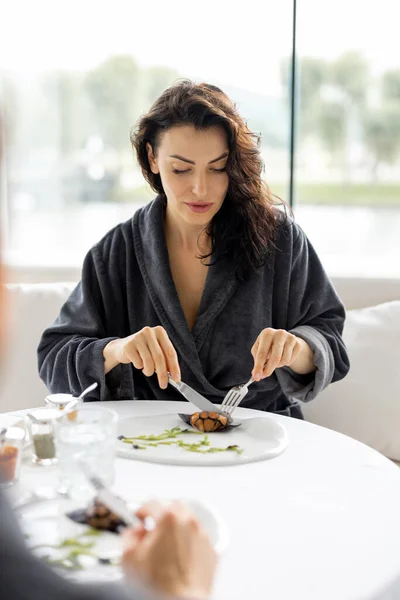 Couple Eating Beautiful Haute Cuisine Dishes Sitting Table Restaurant Spa — Stock Photo, Image