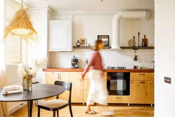 Stylish Kitchen Interior Modern Apartment Motion Blurred Female Person Walking — Stok fotoğraf