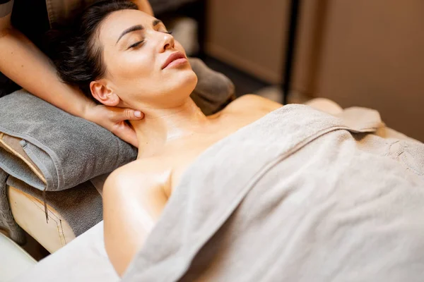Woman Happy Receive Relaxation Neck Massage Massage Room Beautiful Adult —  Fotos de Stock