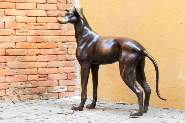 peluş köpek heykeli 
