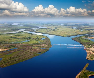 Demiryolu Köprüsü Nehri