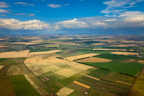 Aerial view of the countryside with fields of crops — Stock Photo, Image