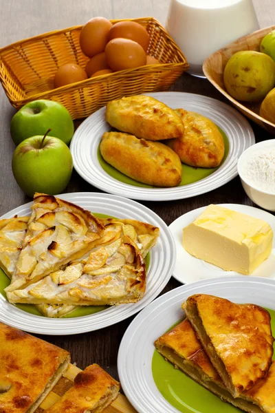 Domu do pieczenia z jabłkami — Zdjęcie stockowe