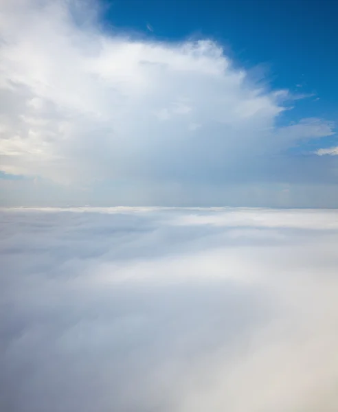 Between the clouds — Stock Photo, Image