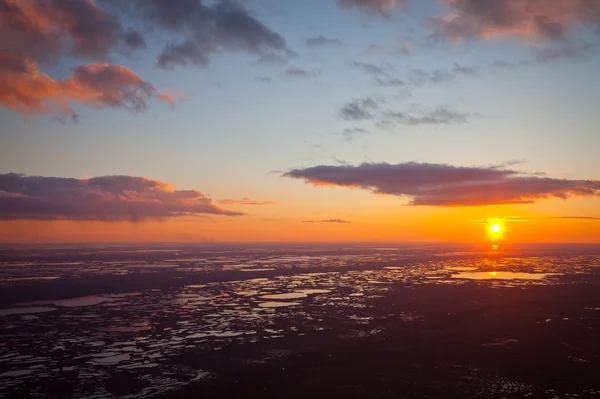 Vue aérienne des grandes plaines au coucher du soleil — Photo