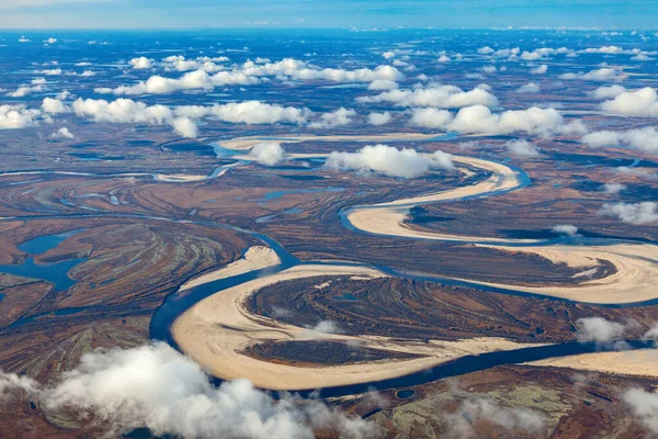 Aerial View Tundra Autumn River Doing Loops Cloudy Sky — Stock Photo, Image