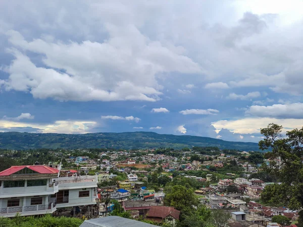 Vista Urbanización Ciudad Con Cordillera Fondo Por Mañana Desde Ángulo — Foto de Stock
