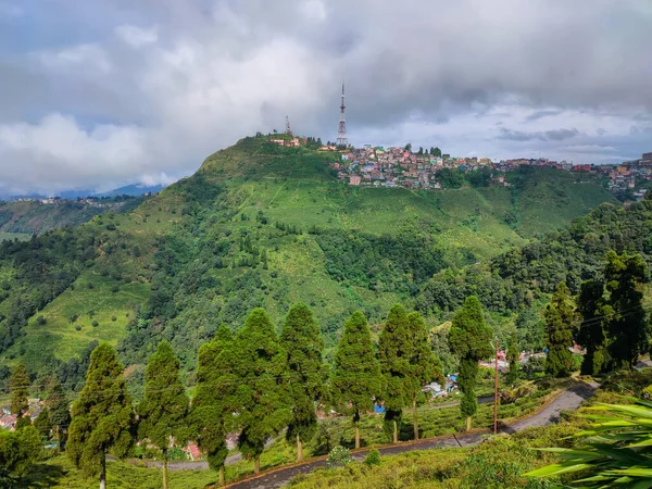 Kurseong Darjeeling Hindistan Düz Açılı Görüntüden Parlak Dramatik Gökyüzü Ile — Stok fotoğraf