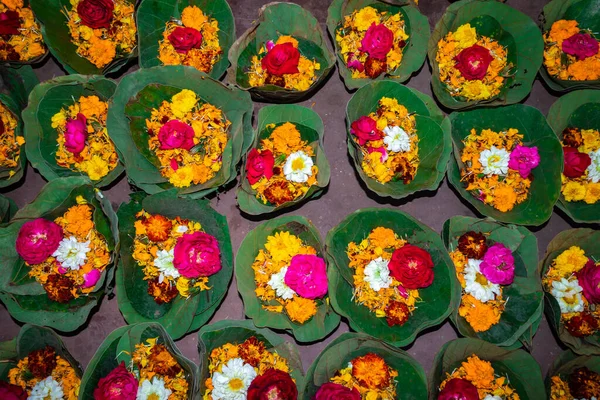 Flores Guardadas Hoja Para Indiscreción Religiosa Templo Tapa Anglegreen Olla — Foto de Stock