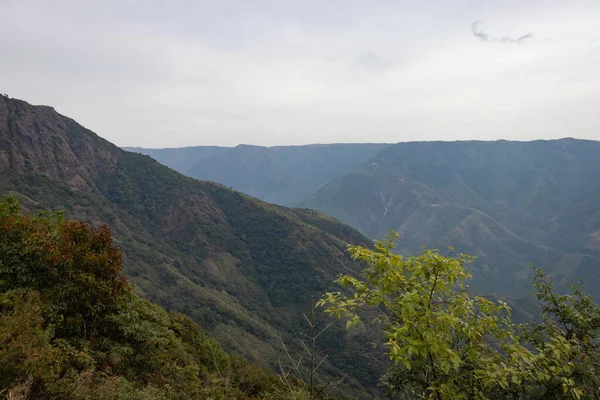 Mountain Valley Covered White Mists Haze Morning Flat Angle — Foto de Stock