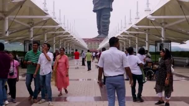 Statue Der Einheit Die Höchste Statue Der Welt Mit Hellem — Stockvideo