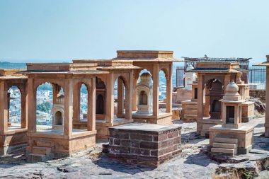 Kraliyet ailesinin cenaze törenleri 22 Ekim 2022 'de Jaswant Thada Jodhpur Rajasthan Hindistan' da çekildi..