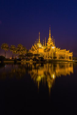 Tayland nakhon ratchasima tapınakta