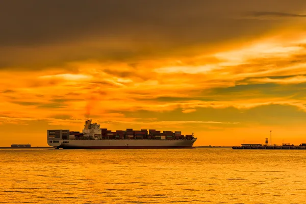 貨物コンテナー船 — ストック写真