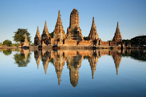 Wat chaiwattanaram was flooded — Stock Photo, Image