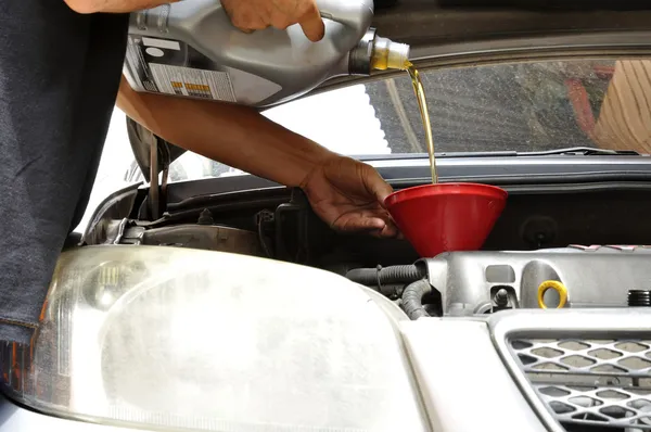 Oil change — Stock Photo, Image