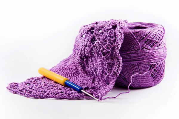 Skein of cotton thread and an openwork pattern,  crocheted — Stock fotografie