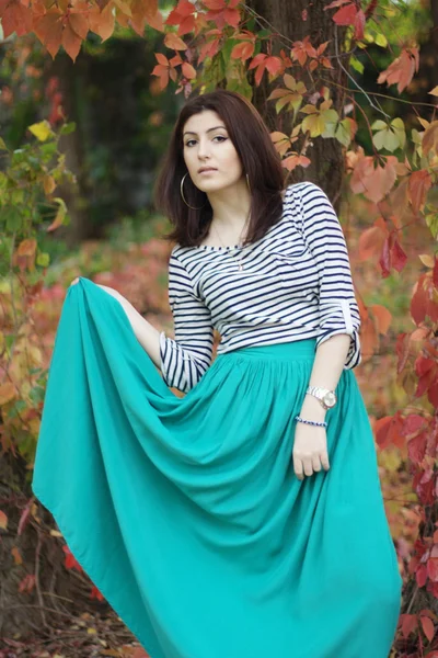 Arménienne fille dans le parc — Photo