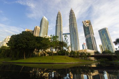 Petronas ikiz kule görünümü şehir merkezine