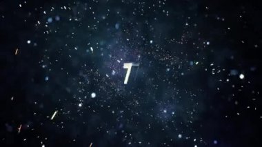 4k Mutlu yıllar 2021, modern gümüş 2023 metni. Kırmızı, mavi, altın ve gümüş havai fişekler.