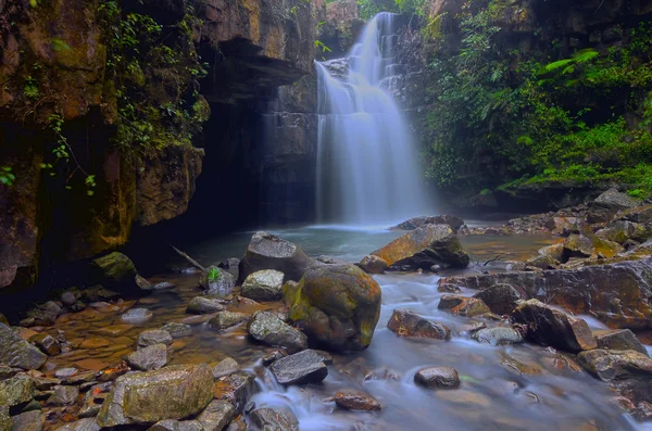 Cascata di Tebing Tinggi a Pahang, Malesia — Foto Stock