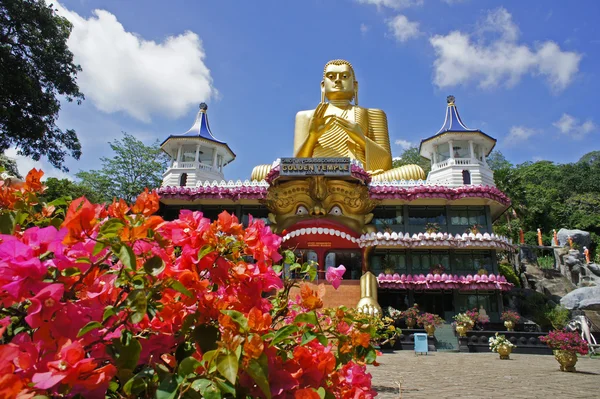Zlatý chrám v Sigiriya, Srí lanka — Stock fotografie