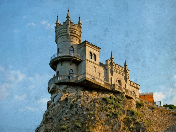 Vlaštovka hnízdo hrad v Krymu — Stock fotografie