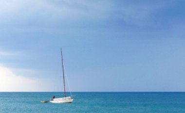 deniz manzaraları, deniz, yelken, martı, kıyı,