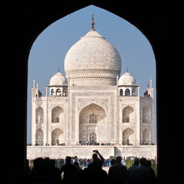 agra, Hindistan karmaşık taj mahal girerek turistlerin