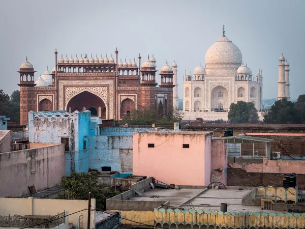 O Taj Mahal em Agra, Índia Imagens De Bancos De Imagens Sem Royalties