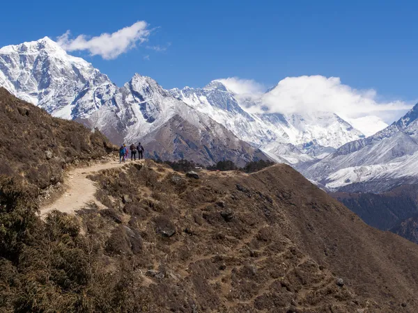 Trekkers on the Everest Base Camp Trek in Nepal — Stock Image Trekkers on the Everest Base Camp Trek in Nepal Stock Photo