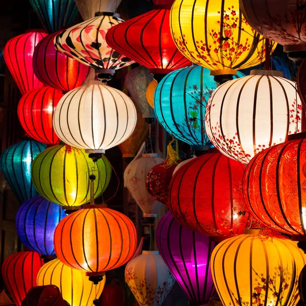 Traditionella lampor i hoi an, vietnam — Stockfoto