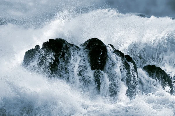 Részletes nagy összetörő hullám — Stock Fotó