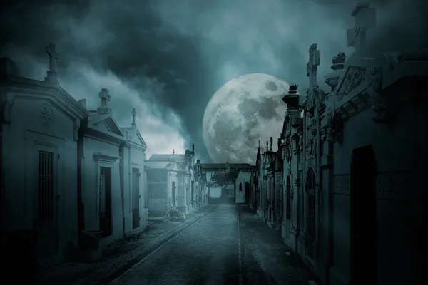 Full moon cemetery — Stock Photo, Image