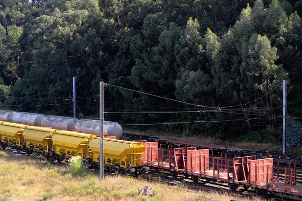 Endüstriyel demiryolu taşıyıcıları — Stok fotoğraf