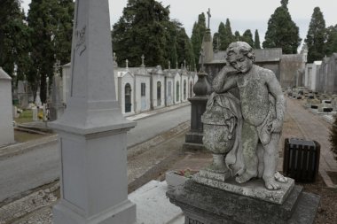 Eski mezarlığı heykel