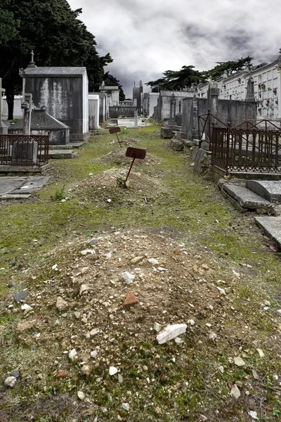 Antigo cemitério — Fotografia de Stock