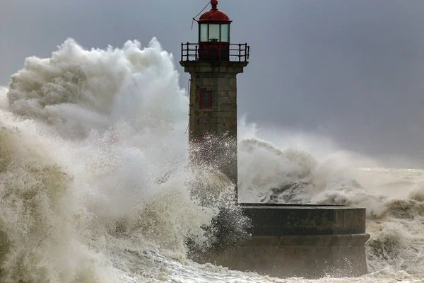 Rio Douro Boca Velho Farol Cais Sob Forte Tempestade — Fotografia de Stock