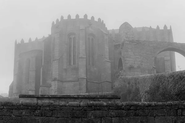 Abadia Medieval Nevoeiro Vila Conde Norte Portugal Preto Branco Convertido — Fotografia de Stock