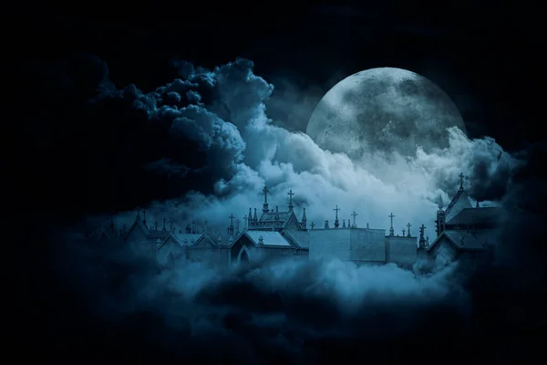 Imagem Conceitual Sobre Morte Com Cemitério Céu Nublado Uma Noite — Fotografia de Stock